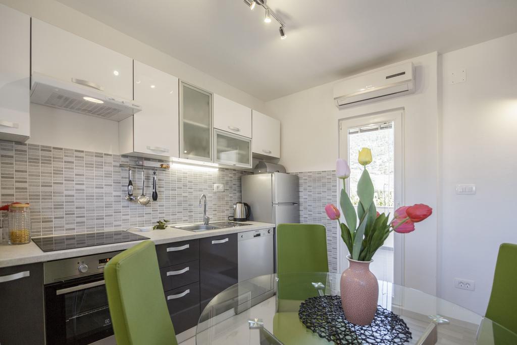 Apartman Jurica Komiza Exterior photo
